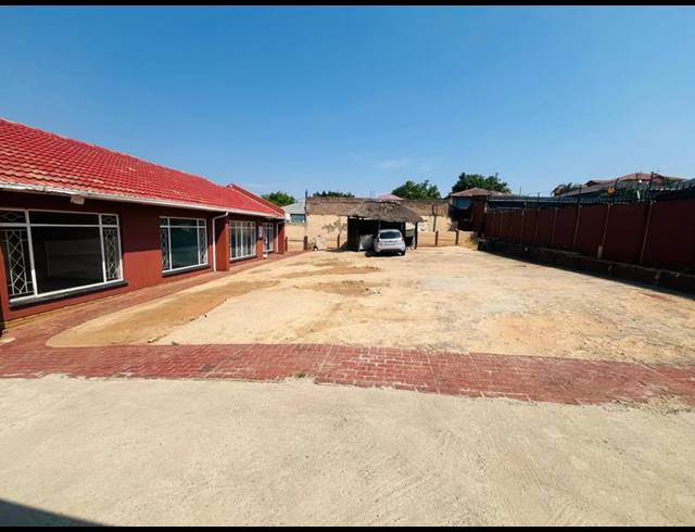 BUSINESS FOR SALE IN ALBERTON NORTH